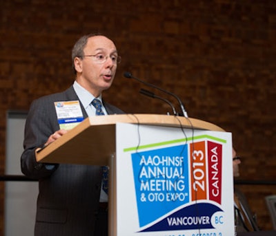 Dr. Rosenfeld during the Annual Meeting Guideline on Tubes miniseminar.