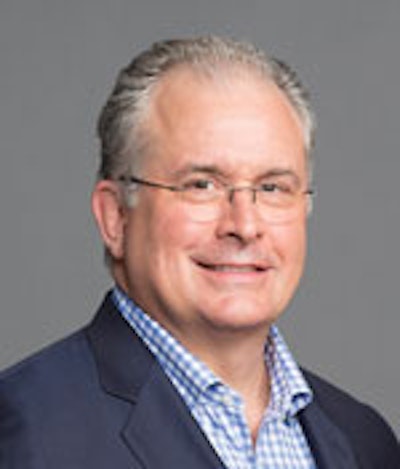 NYU_10_ThomasRoland_0023-standing