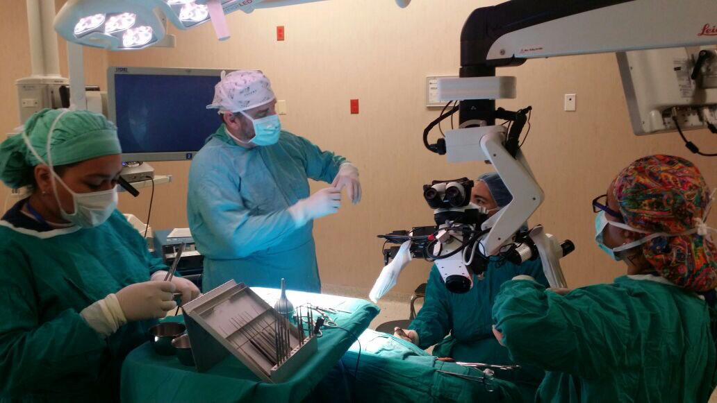 James E. Saunders, MD, intraoperatively teaching Nicaraguan residents and physicians.