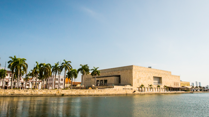 Colombia has 27 convention centers and 455 hotels with rooms designed for holding events and more than 100 non-traditional venues, including museums and gardens.