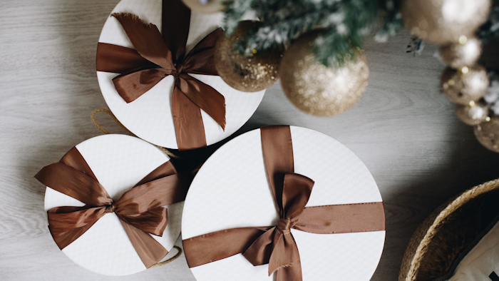 High-end packaging is trending in VIP gifting.
