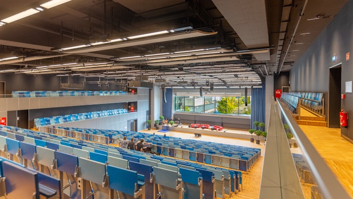The heart of the Science Congress Center Munich (SCCM) is the Audimax auditorium, which has been praised for its special acoustics, equipment and ambience.