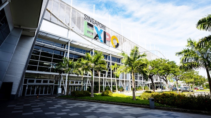 Singapore Expo aspires to incorporate sustainable practices on all fronts, together with customers and community to spur growth not only as a community but also as the Garden City.