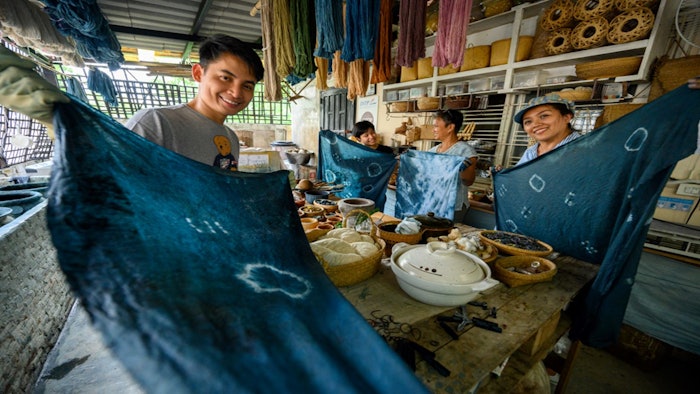 Pattaya offers a vibrant seaside location and the magic of local charm on the island of Koh Lan, where travellers can exercise their creativity with a tie-dye cloth workshop.