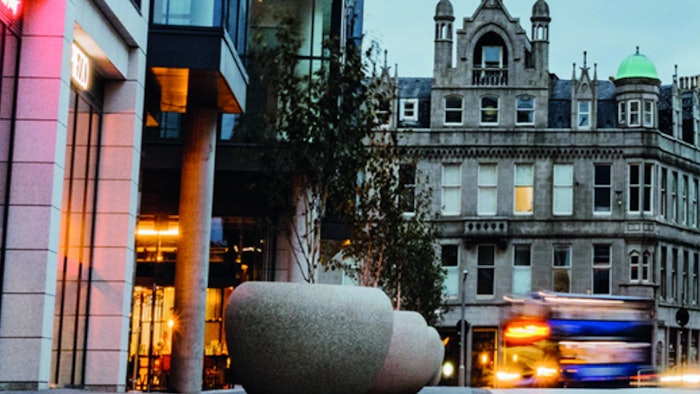 Aberdeen offers a range of hotels within easy walking distance of the city’s centre with major venues, transport hubs, theatres, restaurants and bars.