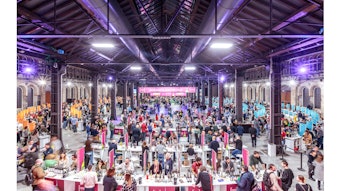 The two days of Grandi Langhe 2023 at the OGR in Turin attracted 240 wineries and 3,300 operators from more than 30 countries around the world.