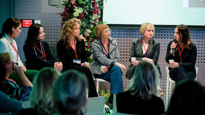 The theme of the upcoming Women in Exhibitions World Summit is Beyond Bias: Breaking Business Barriers.