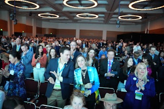 Plenary Crowd2