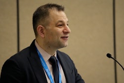 Jules Lipoff presents at AAD session.