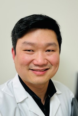Head shot of Zhe Chen, MD