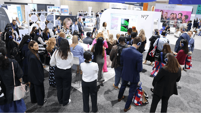 Am24 Showfloor Cb1 2039