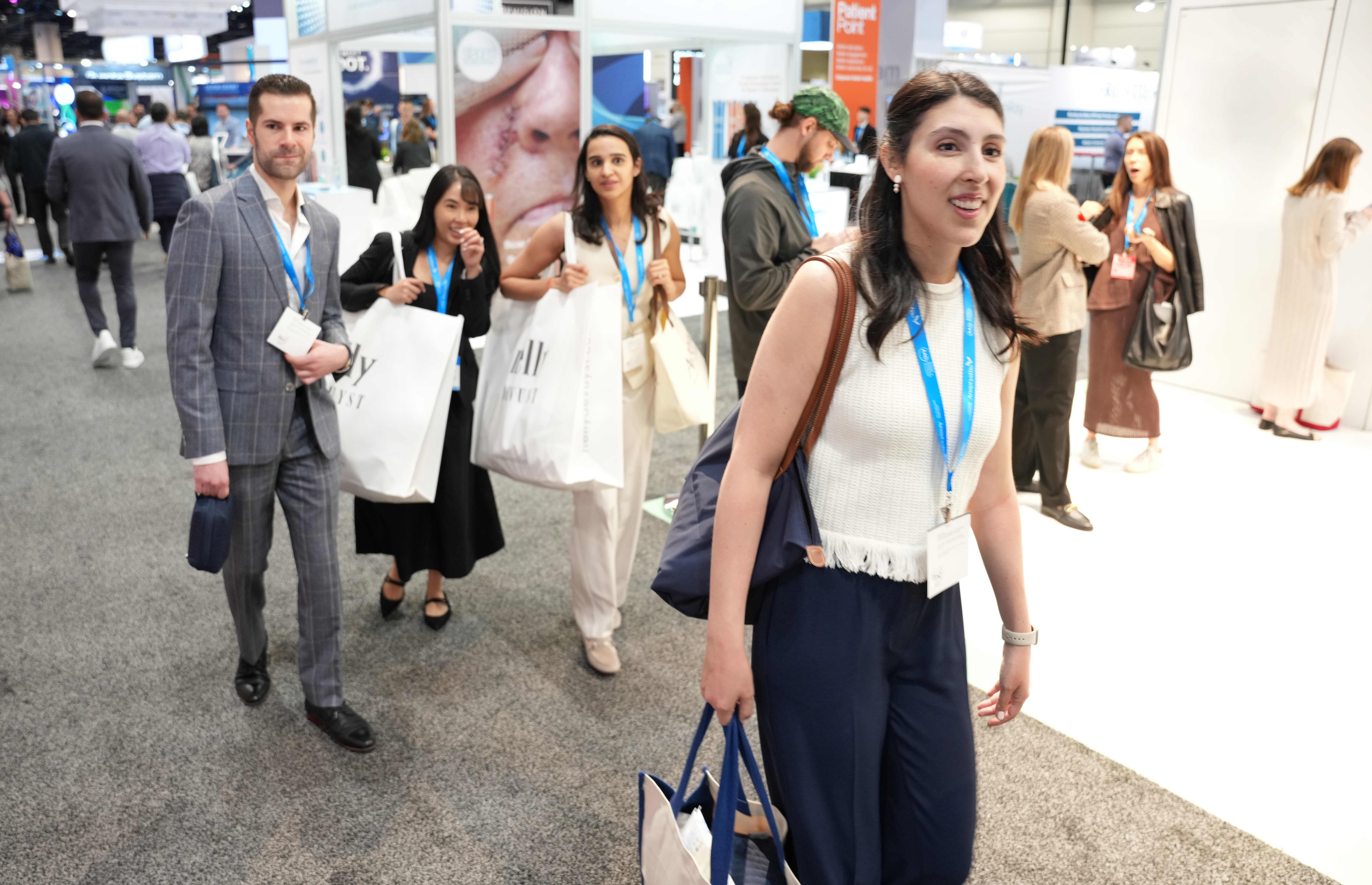 Am25 Exhibit Hall